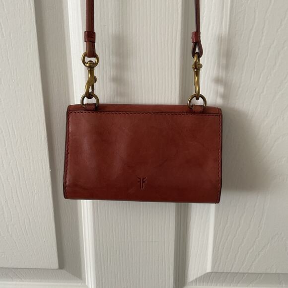 FRYE Wallet Crossbody Leather Clutch Red Removable Strap Concert Western - Picture 3 of 4
